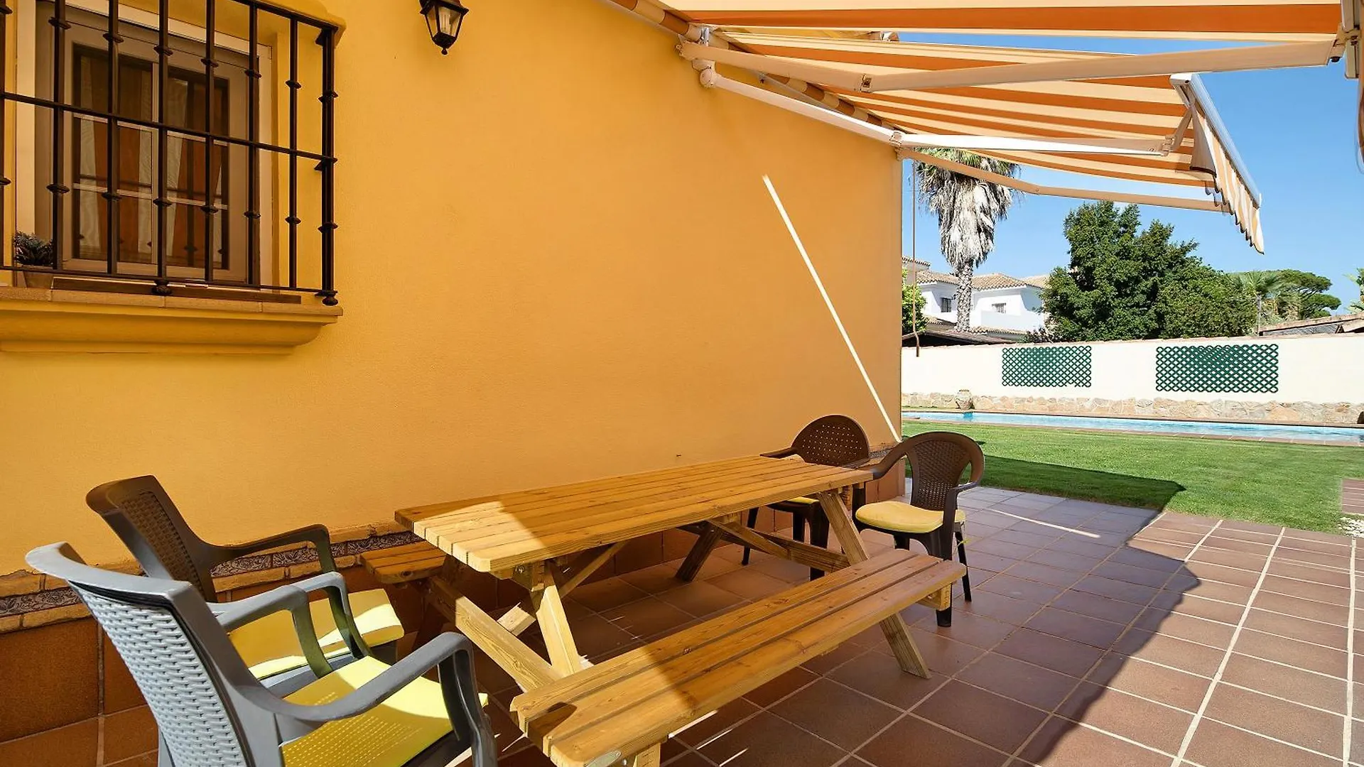 צ'יקלנה דה לה פרונטרה Chalet Con Piscina En La Barrosa ספרד